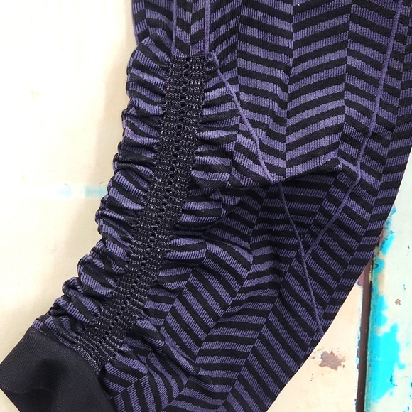 Lululemon In The Flow Crop Herringbone - Picture 3 of 5